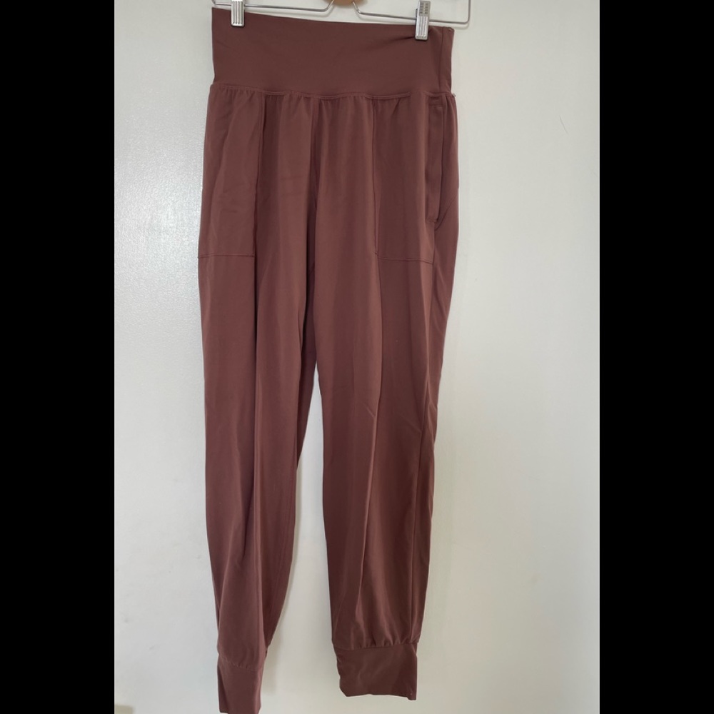 Athleta Salutation Jogger